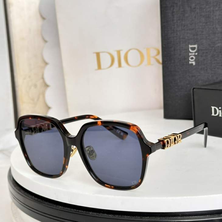 Picture of Dior Sunglasses _SKUfw76364535fw